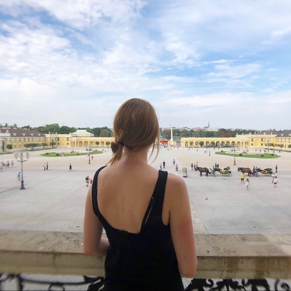 Meet your Posher, Jacinthe